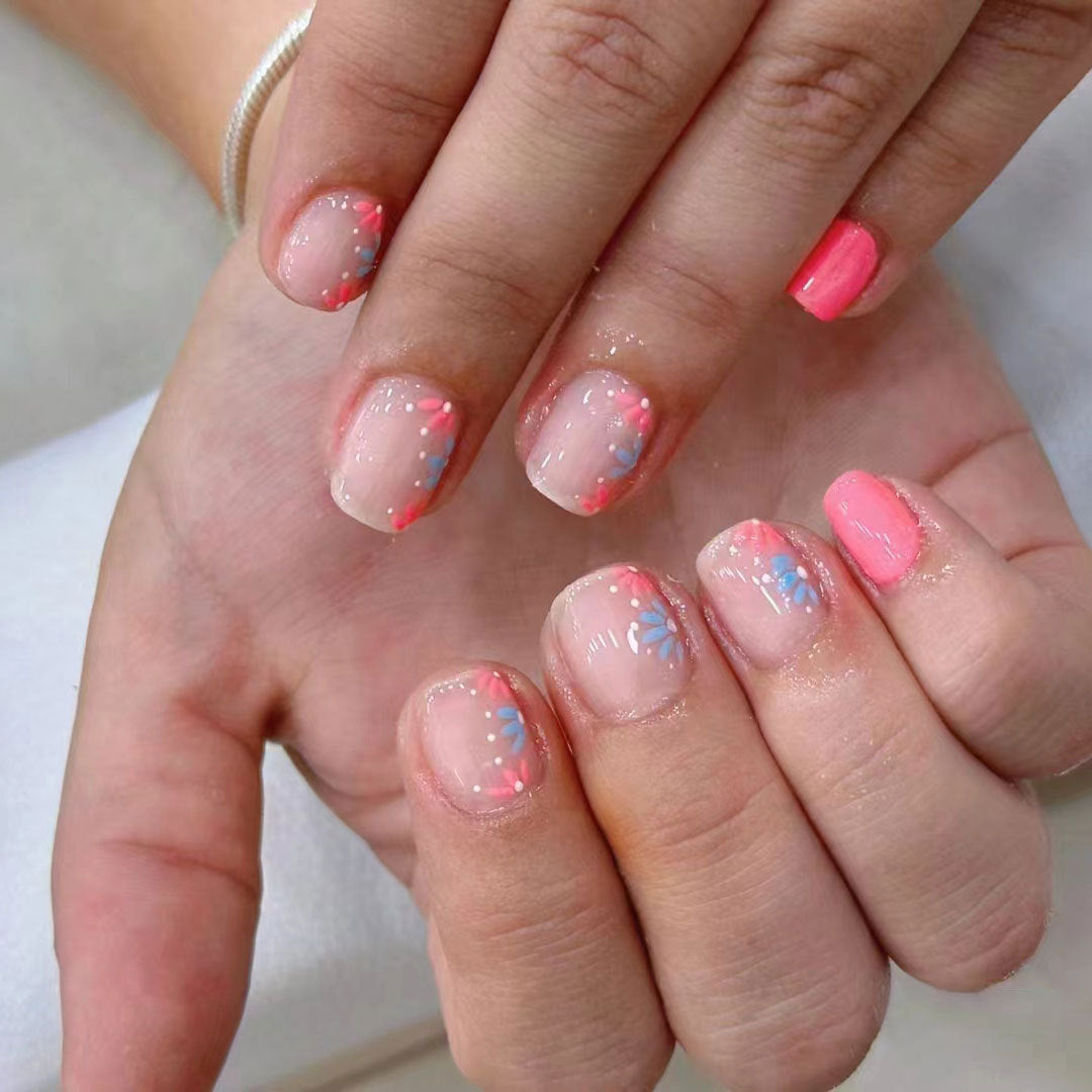 Dekoratives Blumen Nagelkunst Set