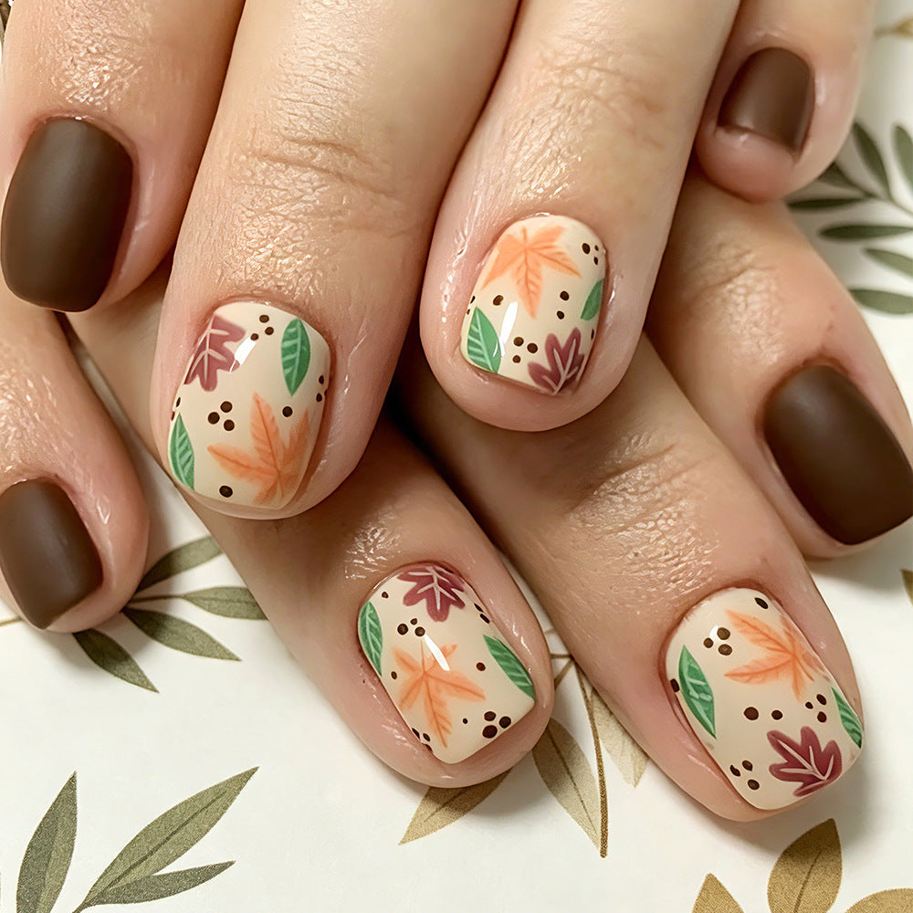 Herbst-Themen Nagelkunst Karnz