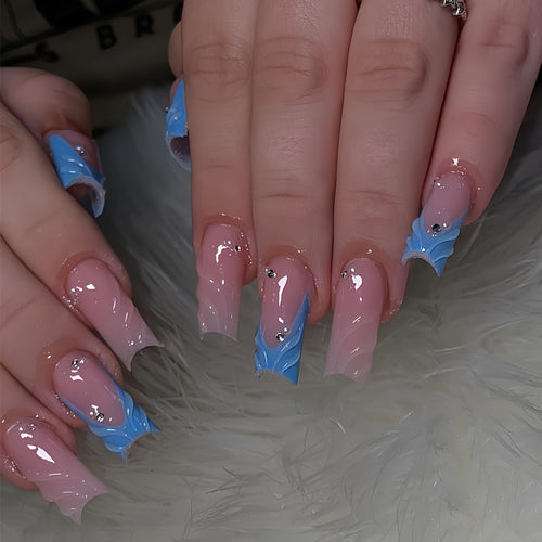 Künstlerische Gel-Nagelerweiterungen Karnz