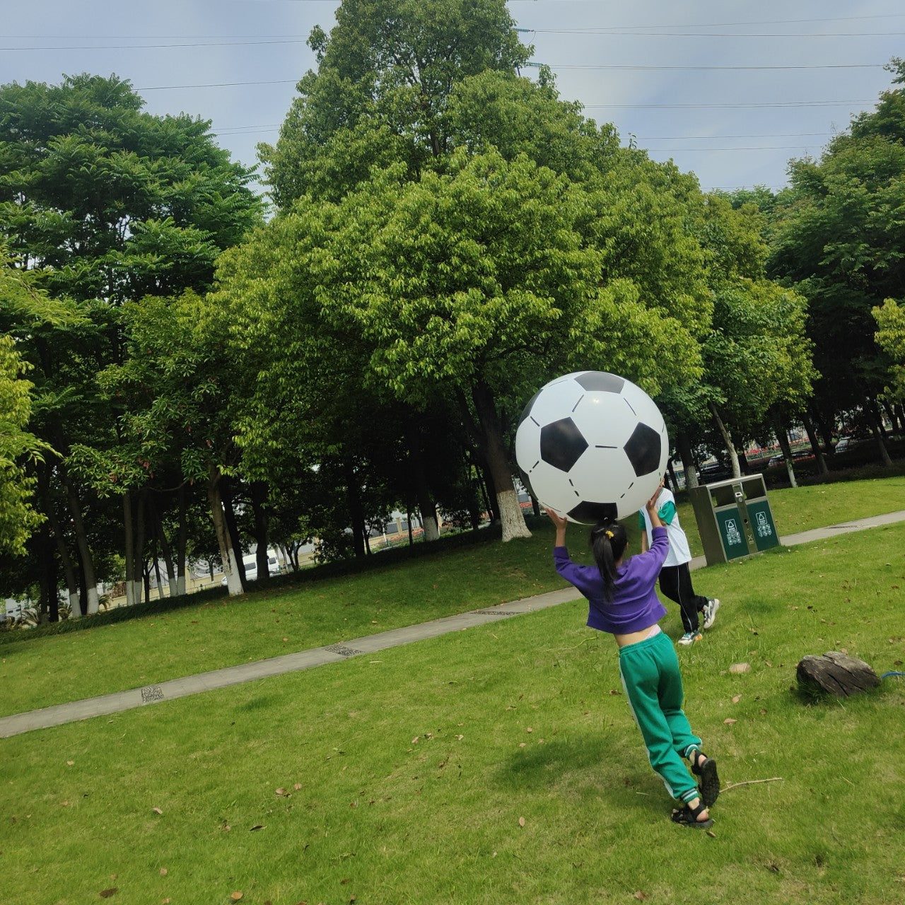 Unisex Aufblasbarer Fußballspielball mit großem Durchmesser Karnz