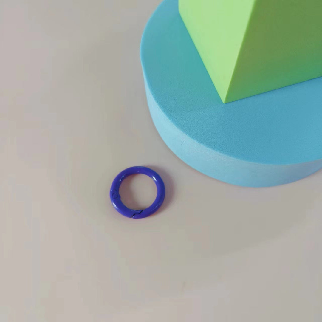 Vielseitiger Clip-On Schlüsselring Karnz