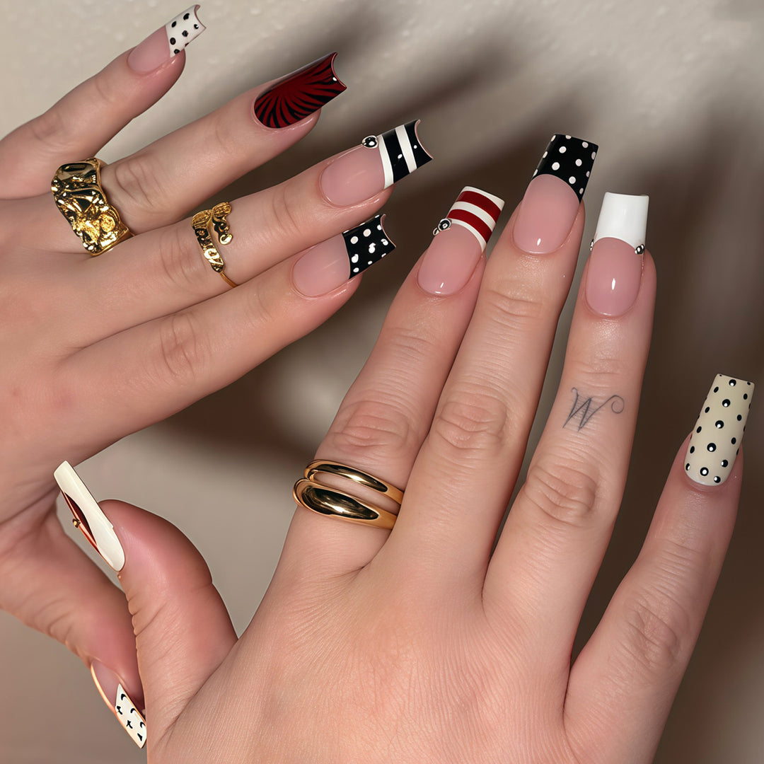 Dekorative französische Spitzen-Nagelkunstverlängerungen Karnz