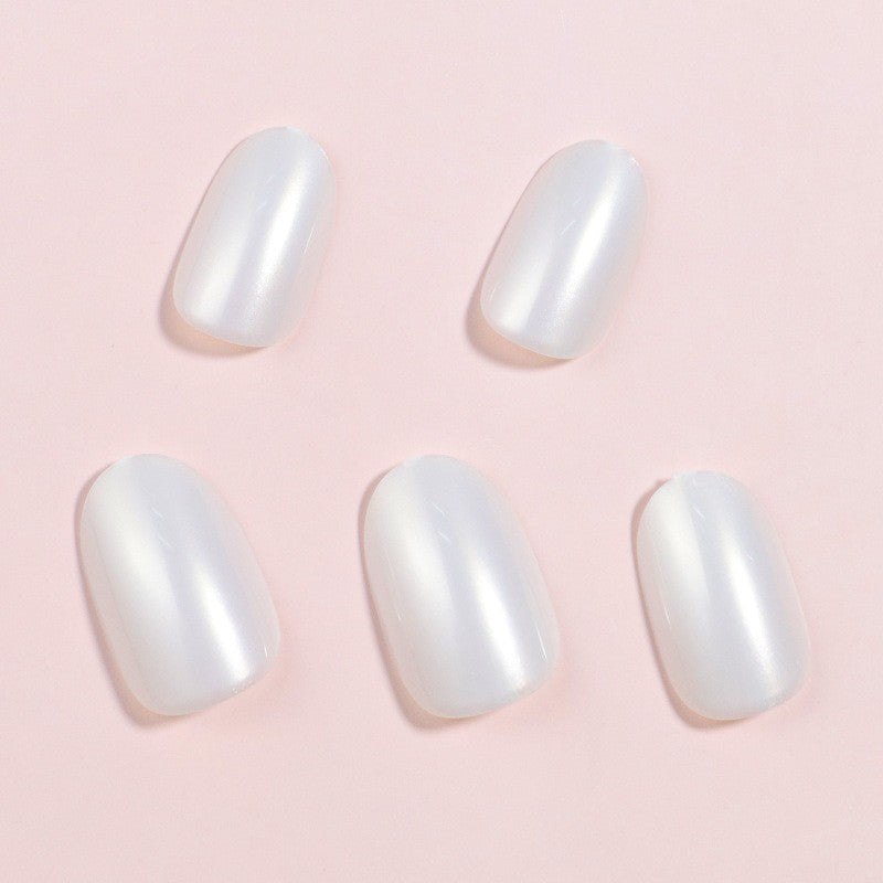 Premium Elegante Glänzende Press-On Nagelkunst Karnz
