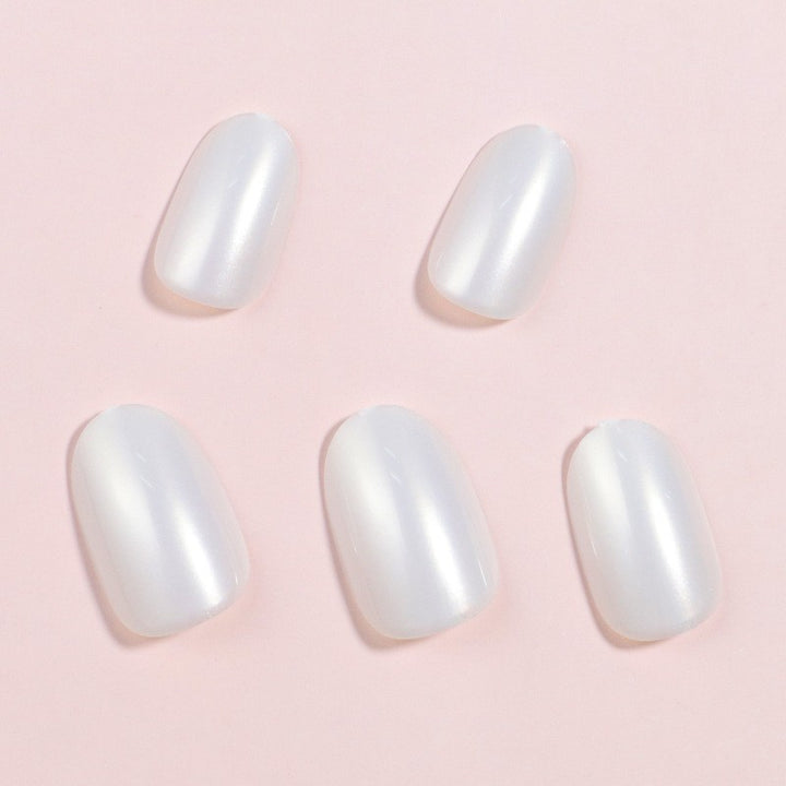 Premium Elegante Glänzende Press-On Nagelkunst Karnz