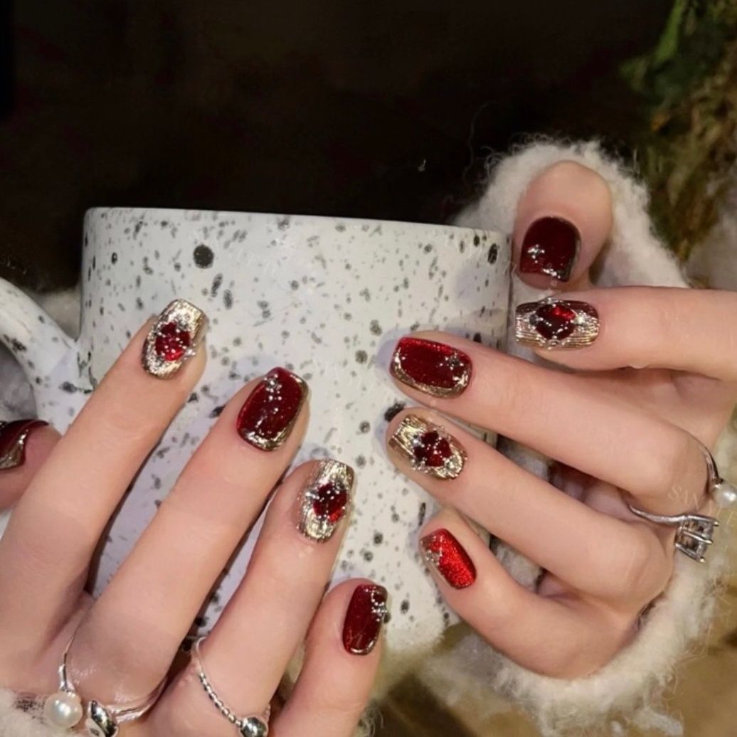 Festliches Glamouröses Nagelkunst-Set Karnz