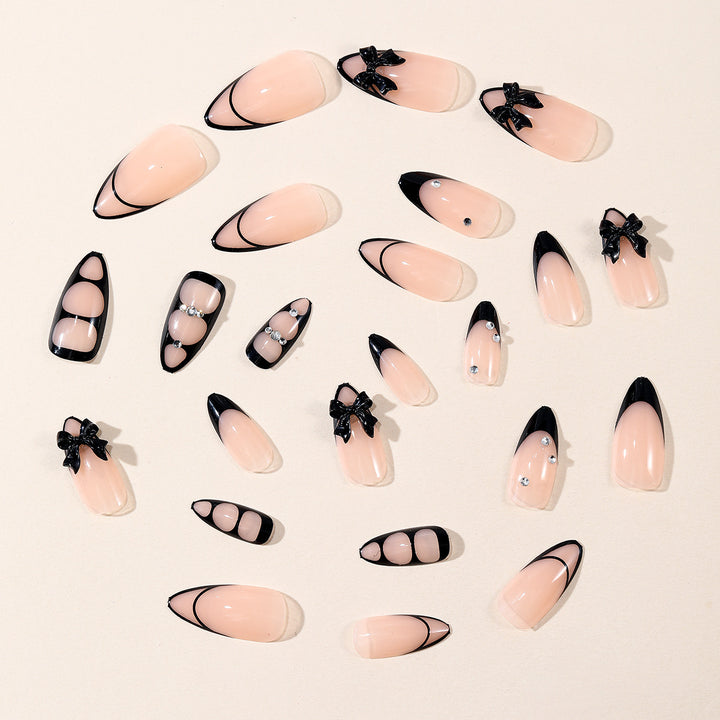 Gothic Bling Stiletto Nagelkunstverlängerungen Karnz