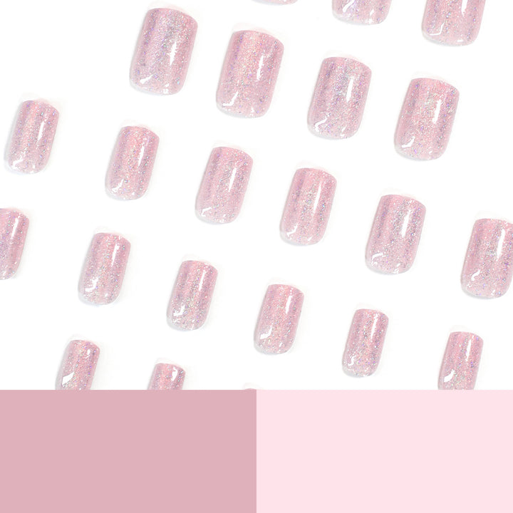 Elegante Nagelkunst mit Glitzer und Ombre-Effekt Karnz