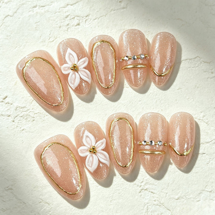 Elegante mit Edelsteinen verzierte Press-On Nagelset