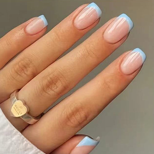 Chic French Tip Nagelkunst