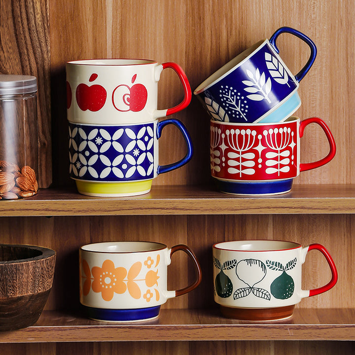 Keramikbecher mit Retro-Punkte-Design und ergonomischem Henkel