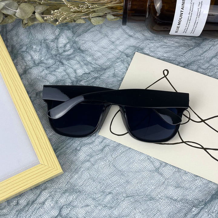Fette Winkelrahmen Sonnenbrille Karnz