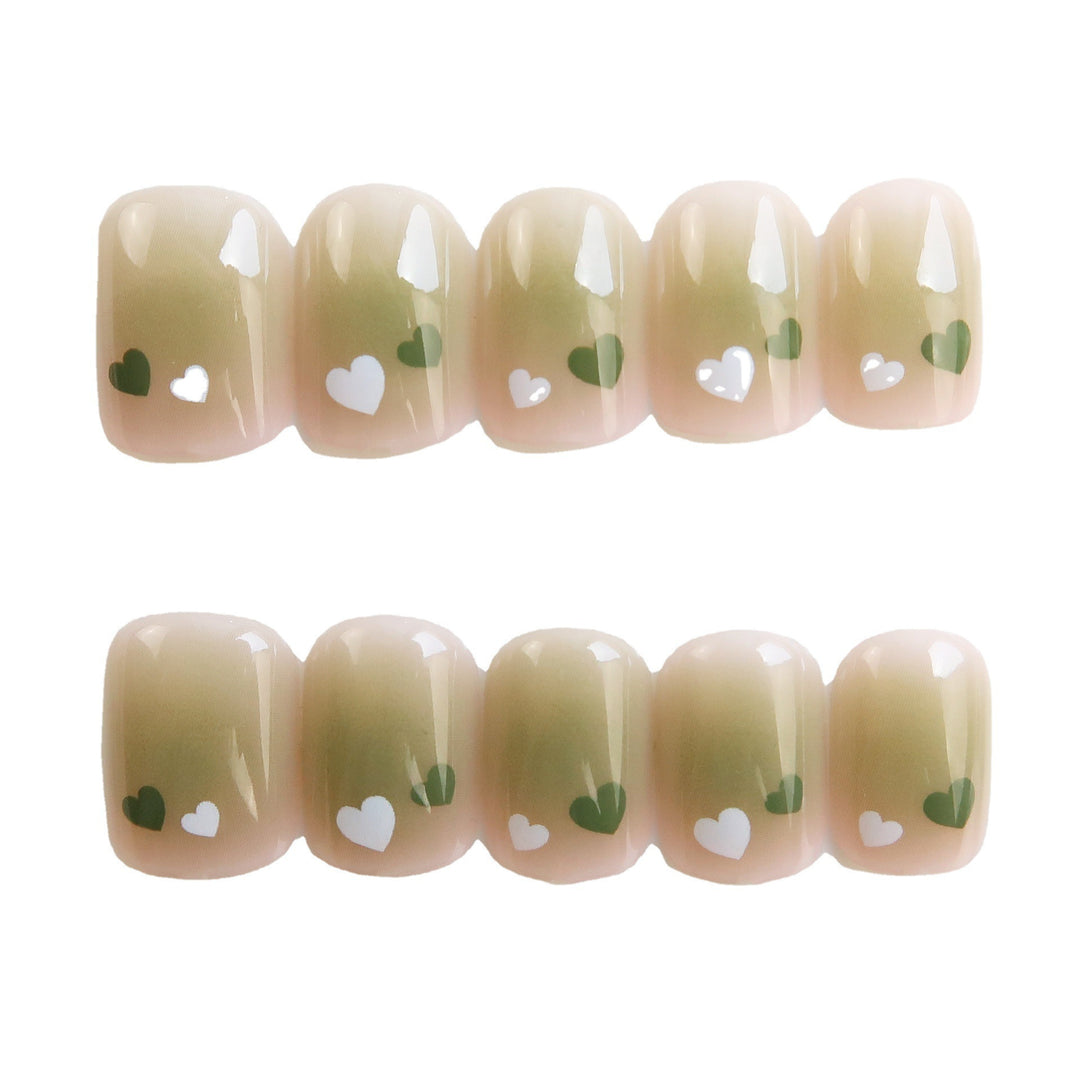 Künstlerisches Herz-verzierte Press-On Nagelset