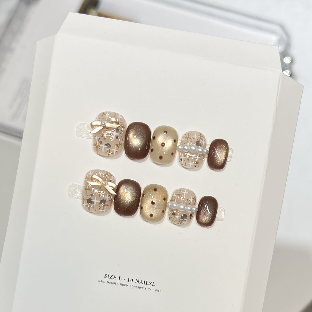 Themen Press-On Nagelkunstset mit Hello Kitty Designs Karnz