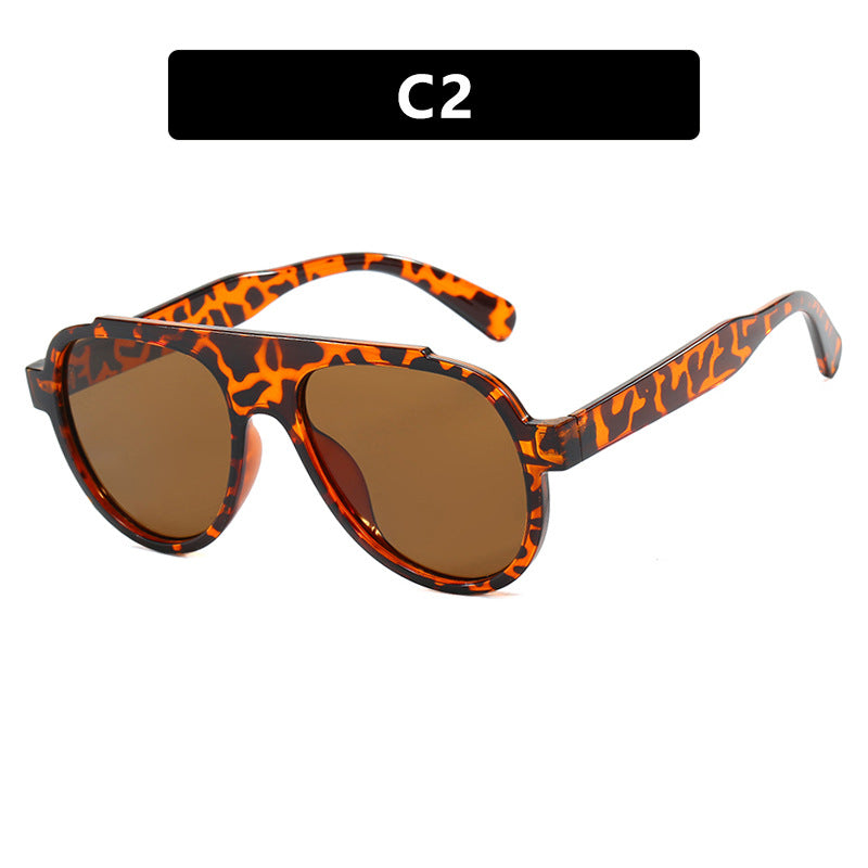 Damen stilvolle schwarze Sonnenbrille im modernen Design Karnz