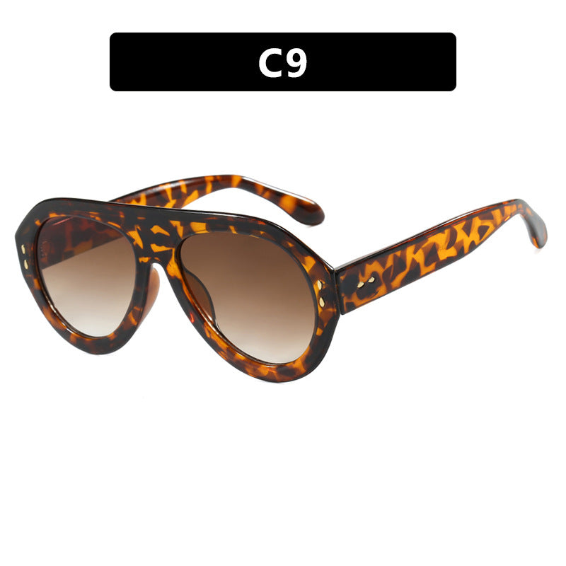 Damen modische Sonnenbrille mit extravagantem Design Karnz