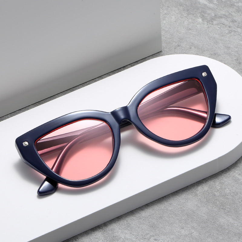 Damen Cat-Eye Sonnenbrille mit markantem Tierschrift-Muster Karnz