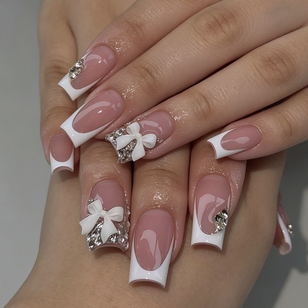 Elegante französische Spitzen Nagelkunst Verlängerungen Karnz