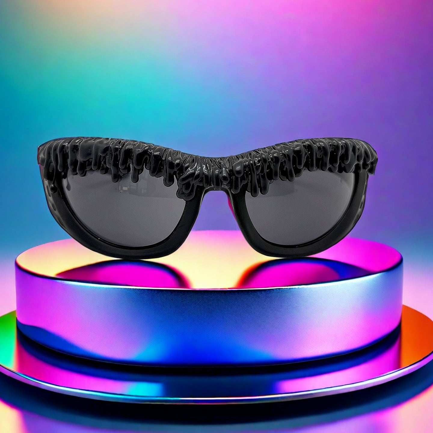 Damen trendige Sonnenbrille mit kreativem Flüssigkeitsrahmen Karnz