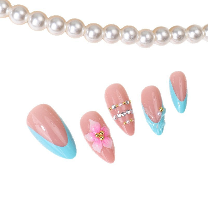 Kreatives blumengestaltetes Press-On-Nagelset Karnz