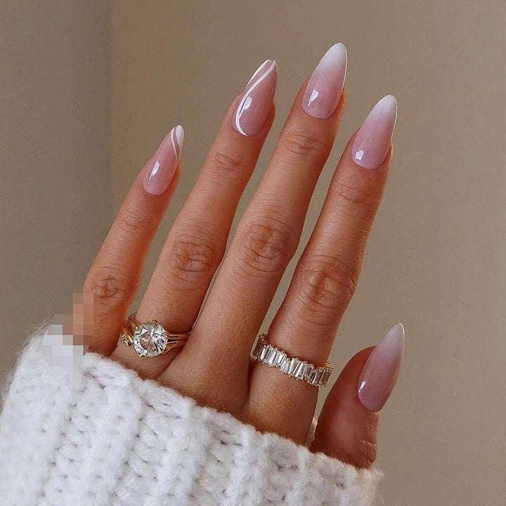 Himmlisches Thema Nagelkunst