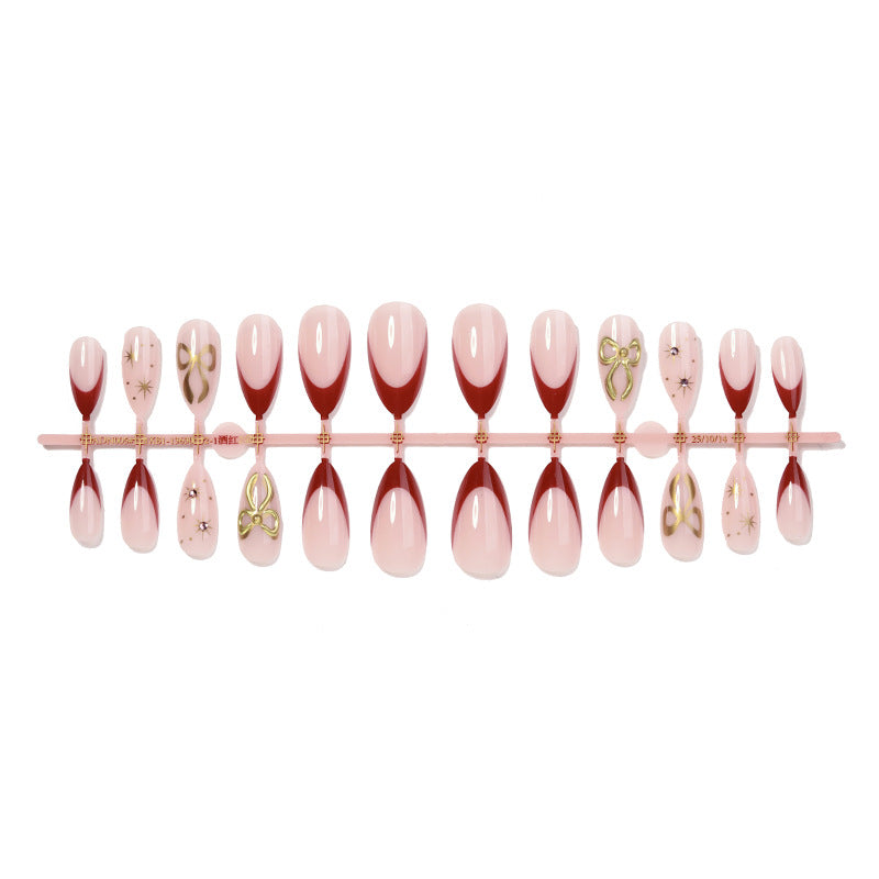 Elegante Künstlerische Press-On Nagelkollektion Karnz