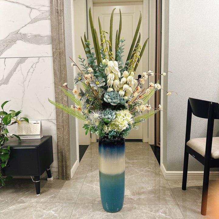 Außergewöhnliches künstliches Blumenarrangement