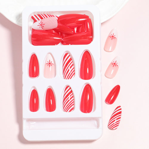 Dekoratives Press-On Nageldesign-Set Karnz