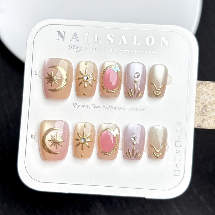 Extravagantes Nagelkunst Press-On Design Set