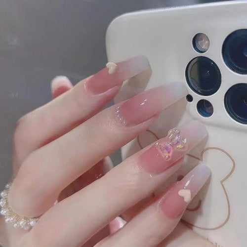 Künstlerisches 3D-Nageldesign