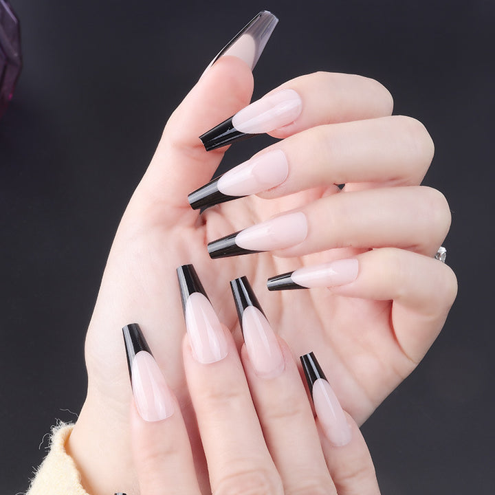 Elegantes Stiletto-Press-On-Nagelset mit zweifarbigen Design Karnz