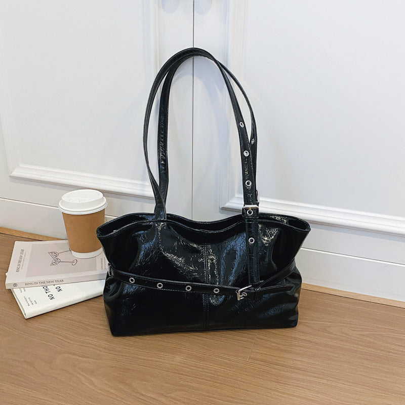 Glänzende Lackleder-Tote Bag