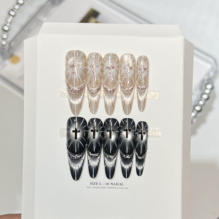 Chic Press-On Nagel Set mit elegantem Strassdesign Karnz