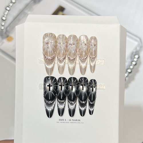 Chic Press-On Nagel Set mit elegantem Strassdesign Karnz