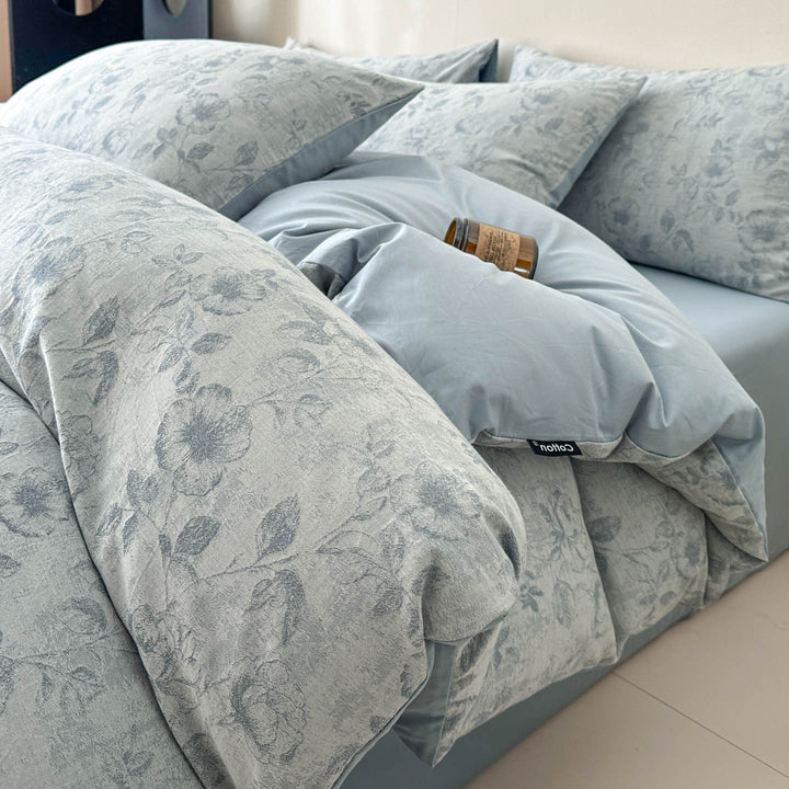Umkehrbares bedrucktes Bettbezug-Set mit Satin-ähnlichen Kissenbezügen