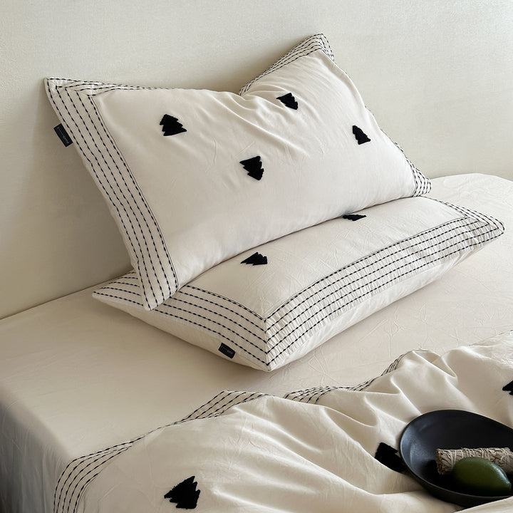 Bestickte Baumwoll Bettwäsche Set mit kontrastierenden Troddel Motiven