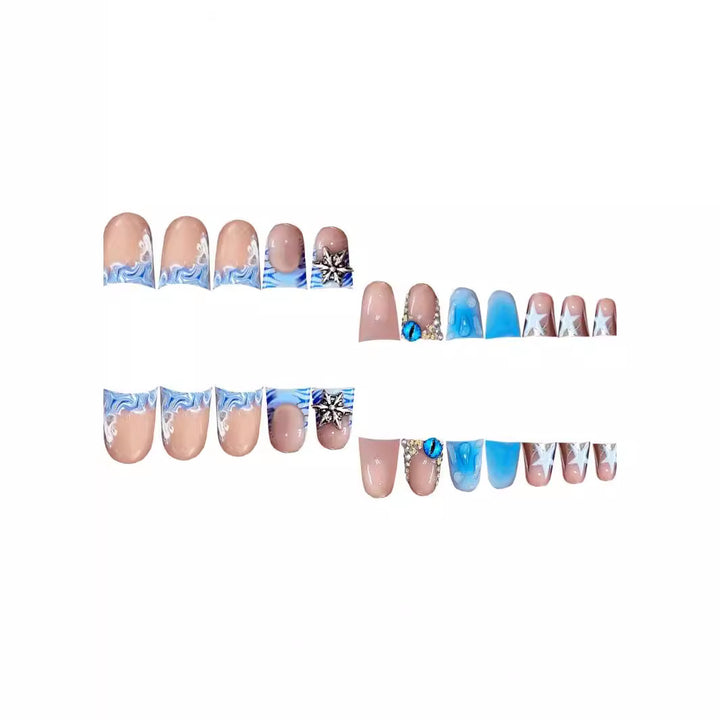 Künstlerische Acrylnagelverzierungen mit Edelsteinakzenten Karnz