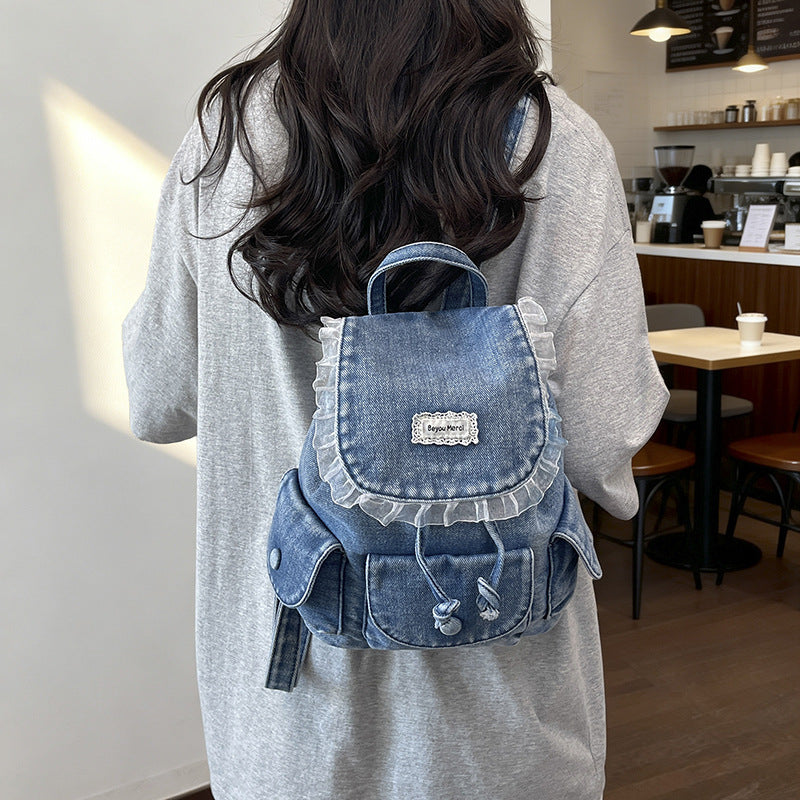 Vintage-inspirierter Rüschdenim-Rucksack