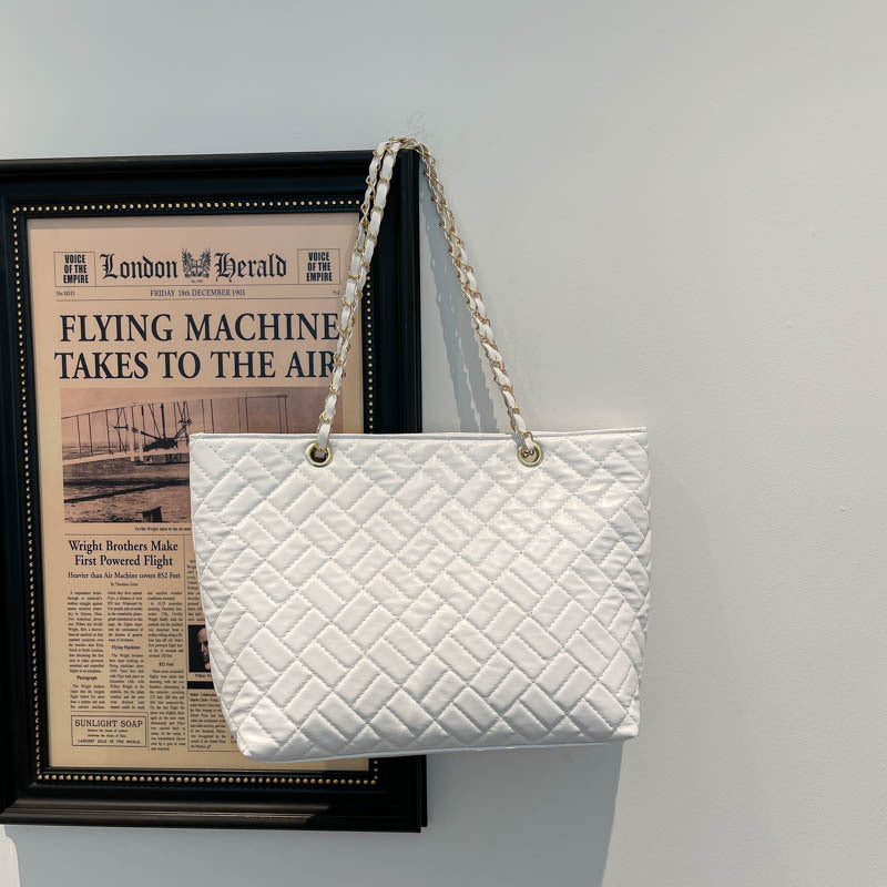 WoQuilted Tote Bag mit Kettengriffen Karnz
