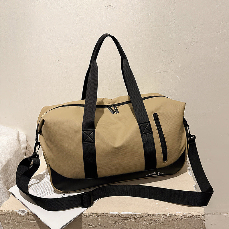 Geräumige Fitness- und Reisetasche Karnz