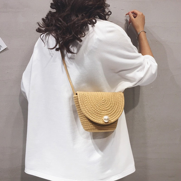 Damen Stilvolle Clutch aus geflochtenem Material Karnz
