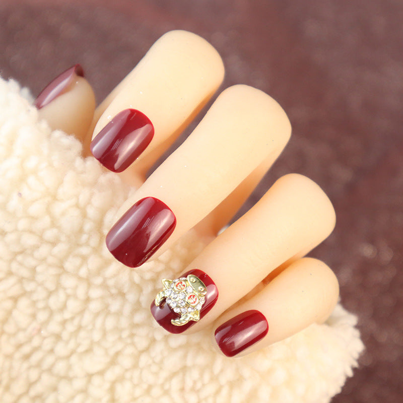 Elegantes Press-On-Nagel-Set mit Strass-Akzenten