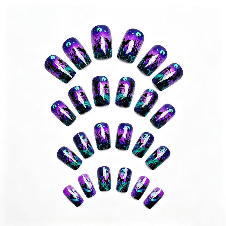 Kunstnageldesign mit Schmetterling und Nachtmotiv Karnz