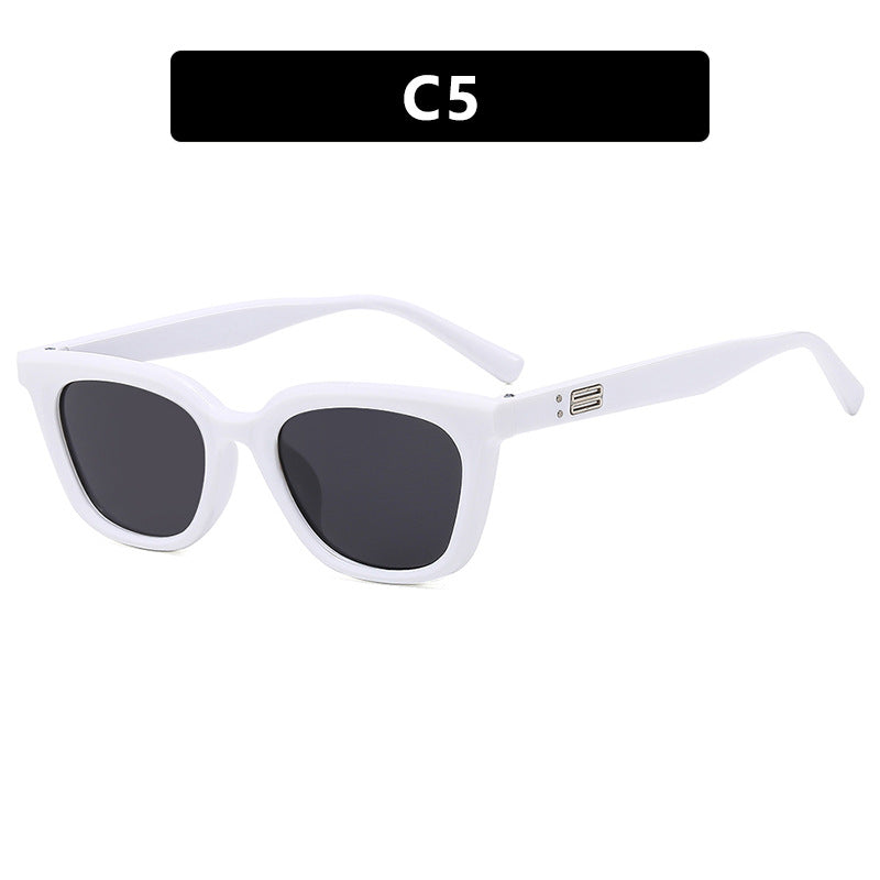 Damen stylische Sonnenbrille im modernen Design mit breitem Rahmen Karnz
