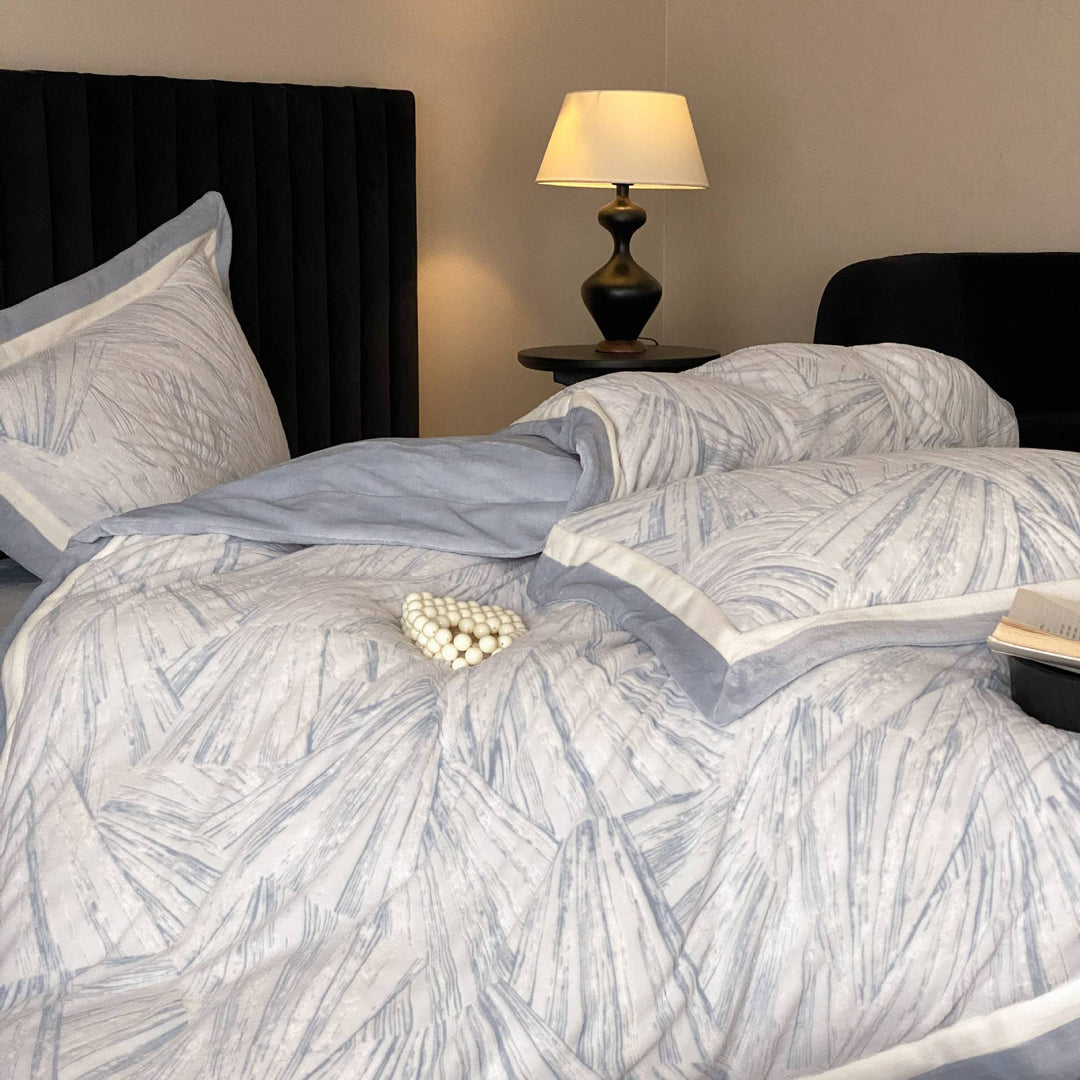 Bettbezug-Set aus atmungsaktivem Baumwoll-Sateen mit abstraktem Pinselstrich-Design und Hotelverschluss