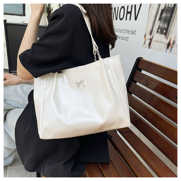 Elegante Glänzende Hobo-Handtasche Karnz