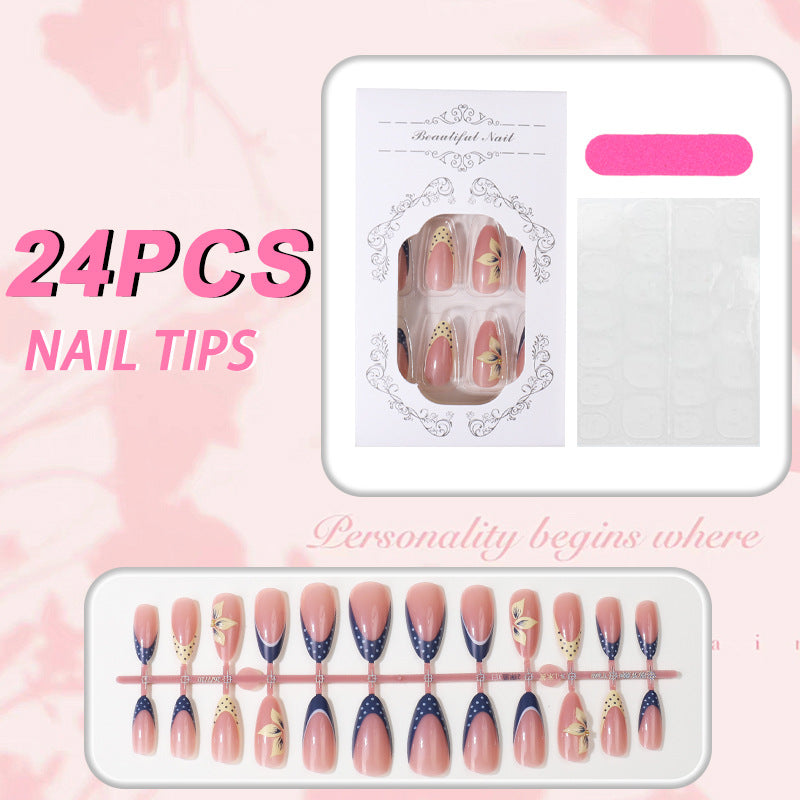 Dekorative Nagelspitzen Karnz