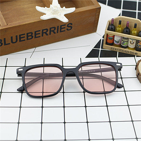 Damen moderne quadratische Sonnenbrille mit minimalistischer Rahmenstruktur Karnz