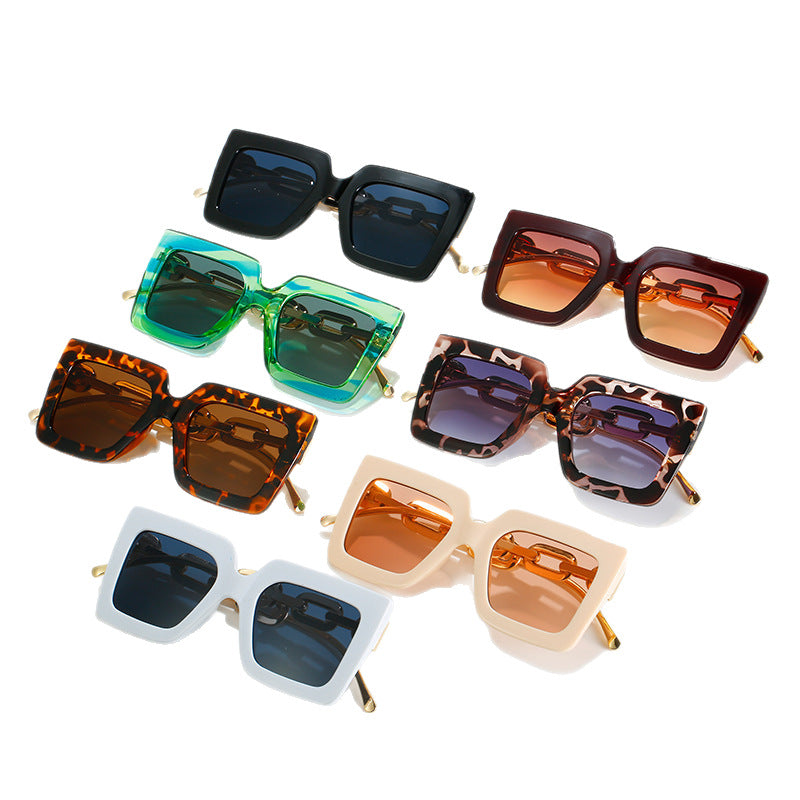 Damen Cat-Eye Sonnenbrille mit luxuriösem Design und Kettenrahmen Karnz