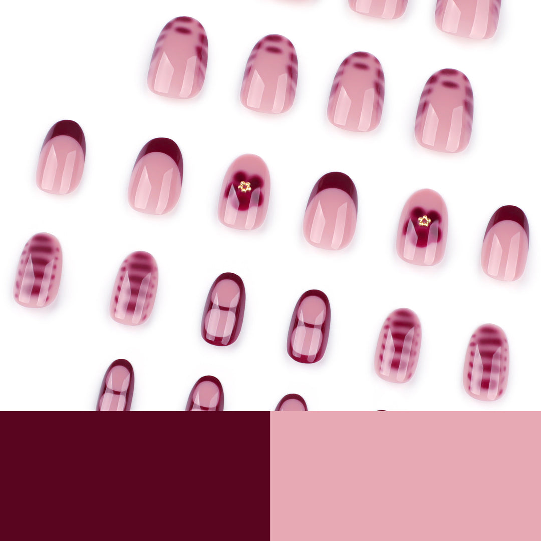 Elegante Kunstnagelgestaltung mit floralem Design Karnz