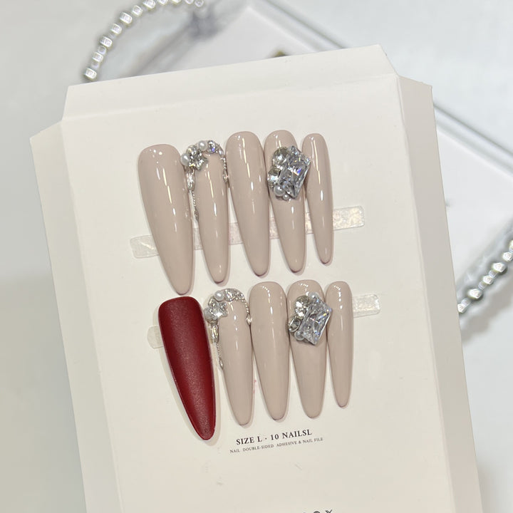 Rhinestone-beschichtetes Stiletto-Nagelkunst-Set Karnz